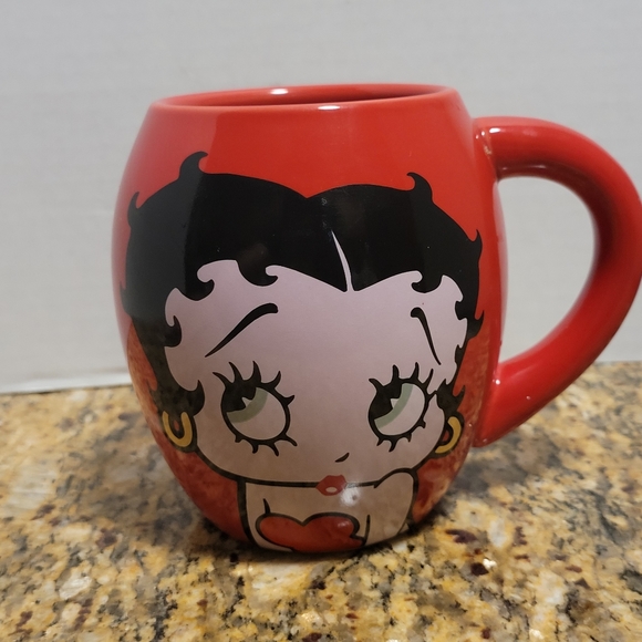 Betty Boop coffee mug - Picture 3 of 7